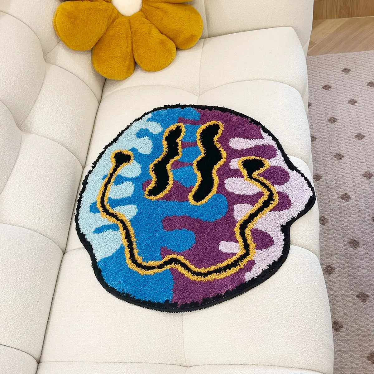 Tufted Magic Trippy Smiling Face Rug